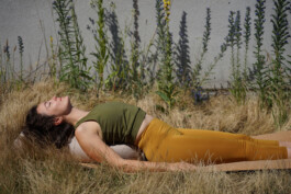 Yin Yoga outdoor 